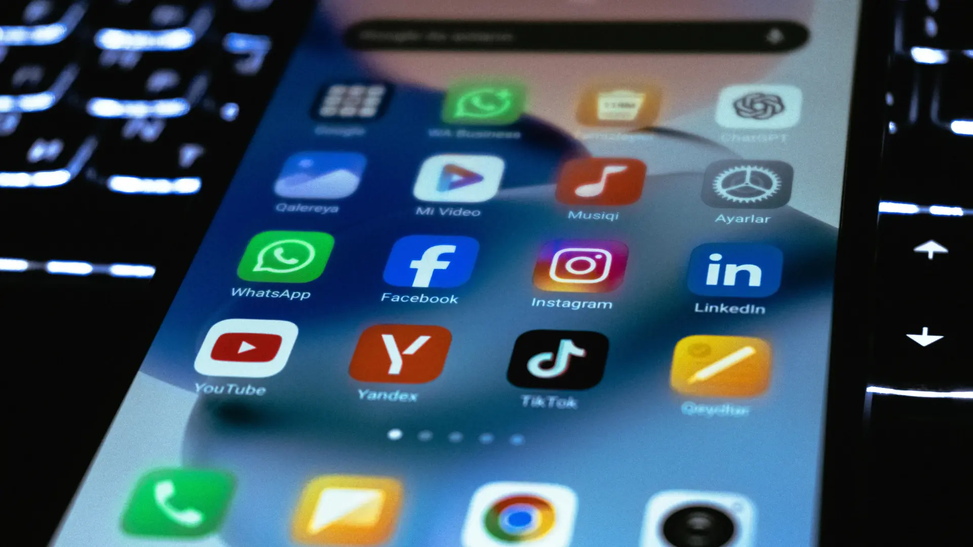 Millones de adolescentes se quedan sin redes sociales en Australia por la ley que prohíbe su uso a menores de 16 años