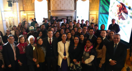 Sheinbaum dialoga con connacionales que viven en Estados Unidos