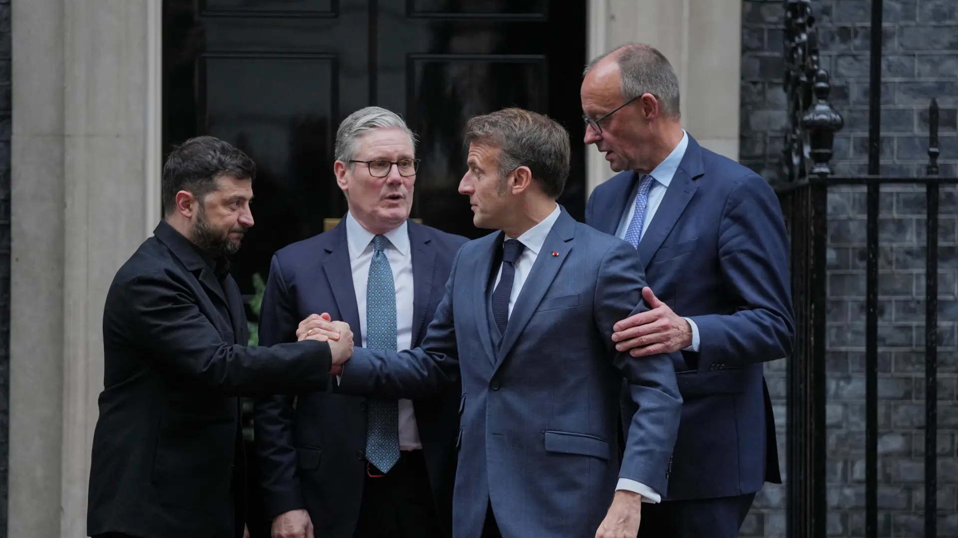 Zelenski dice que Europa mantiene una «postura común» sobre Ucrania tras reunirse con Starmer, Merz y Macron