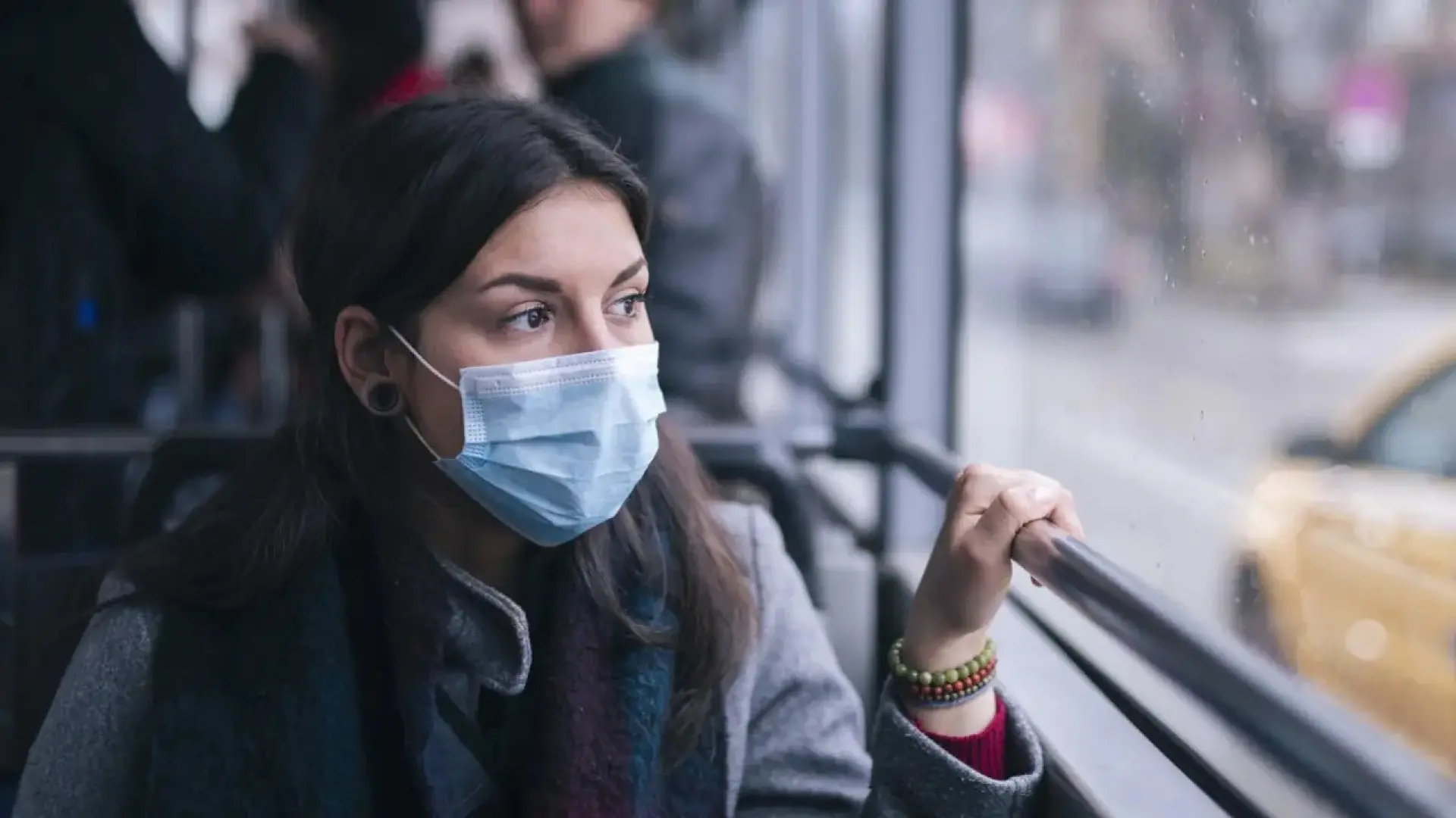 Epidemia de gripe en España: cuántos días tardan en aparecer los síntomas tras el contagio y qué tomar para aliviarlos