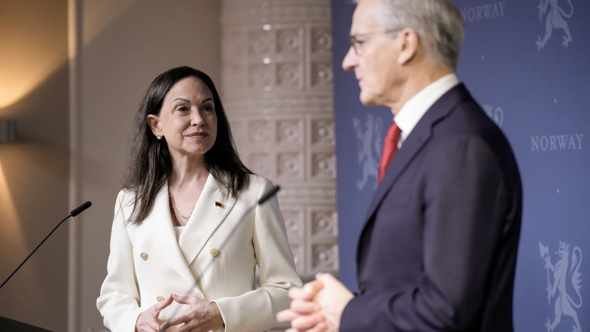 María Corina Machado comparece en Oslo tras recibir el Nóbel: afirma que regresará a Venezuela y que su país ya ha sido «invadido»