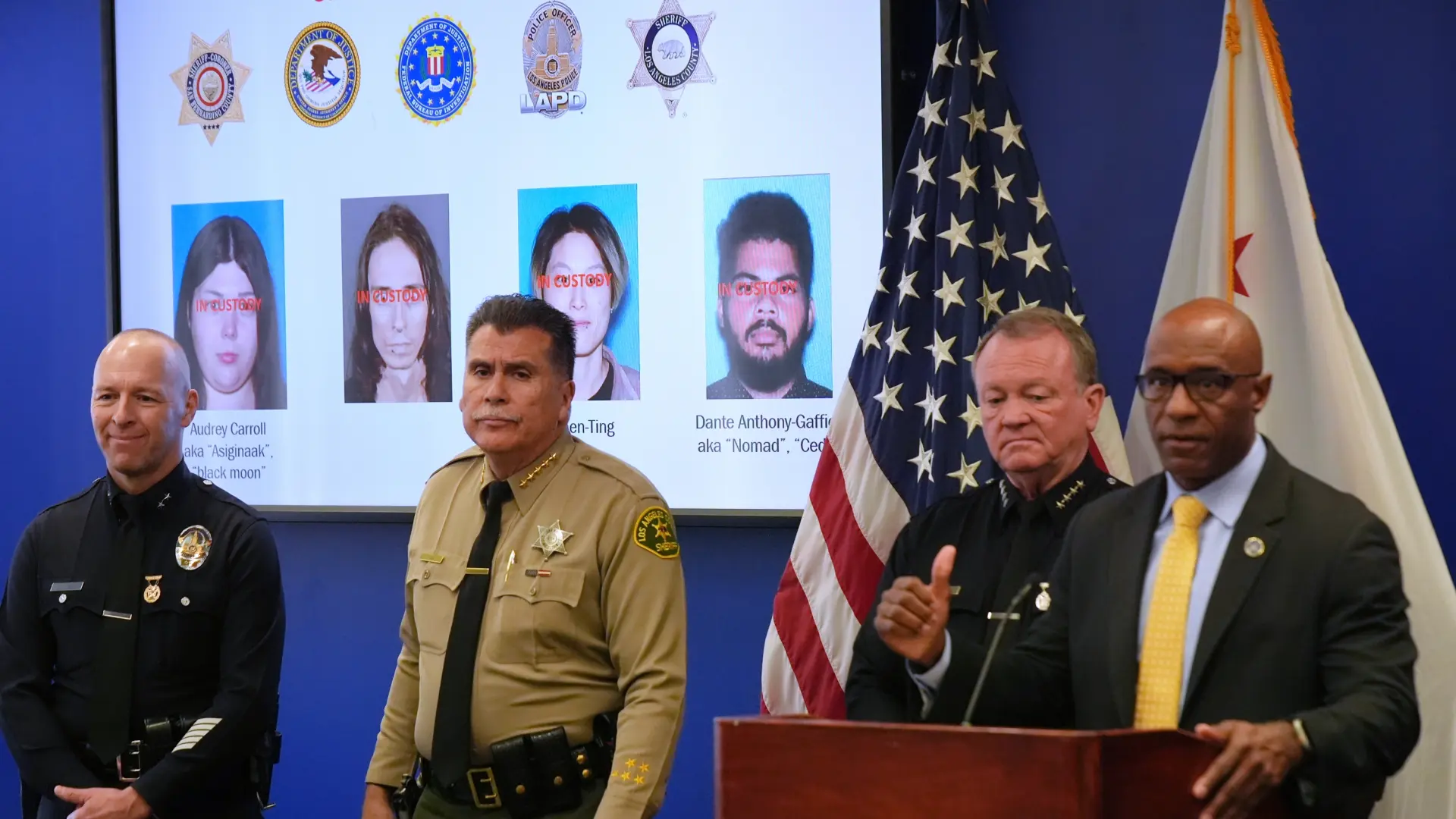 El FBI arresta a cinco personas que planeaban perpetrar ataques «terroristas» en EEUU en Año Nuevo