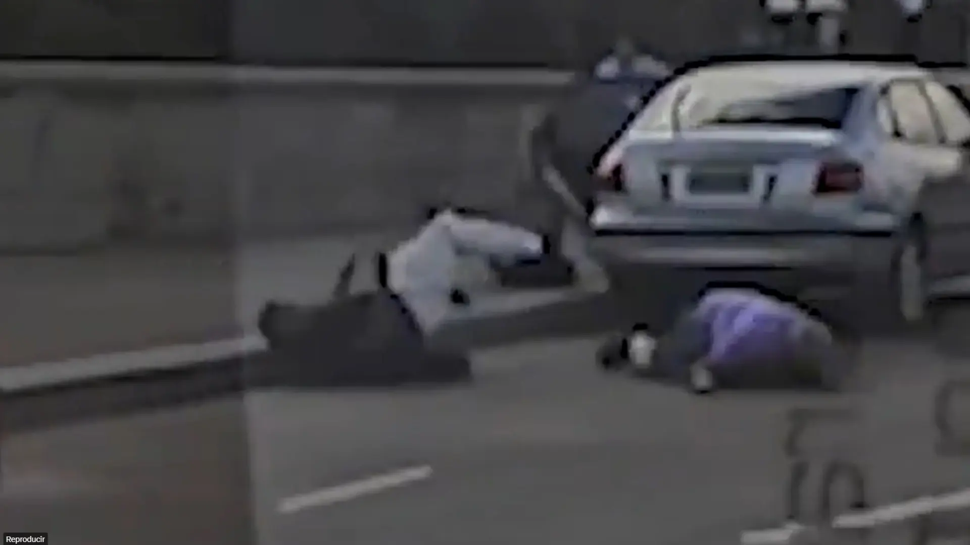 Un nuevo vídeo revela que hubo un segundo héroe anónimo, que murió luchando contra los terrorista de Sídney