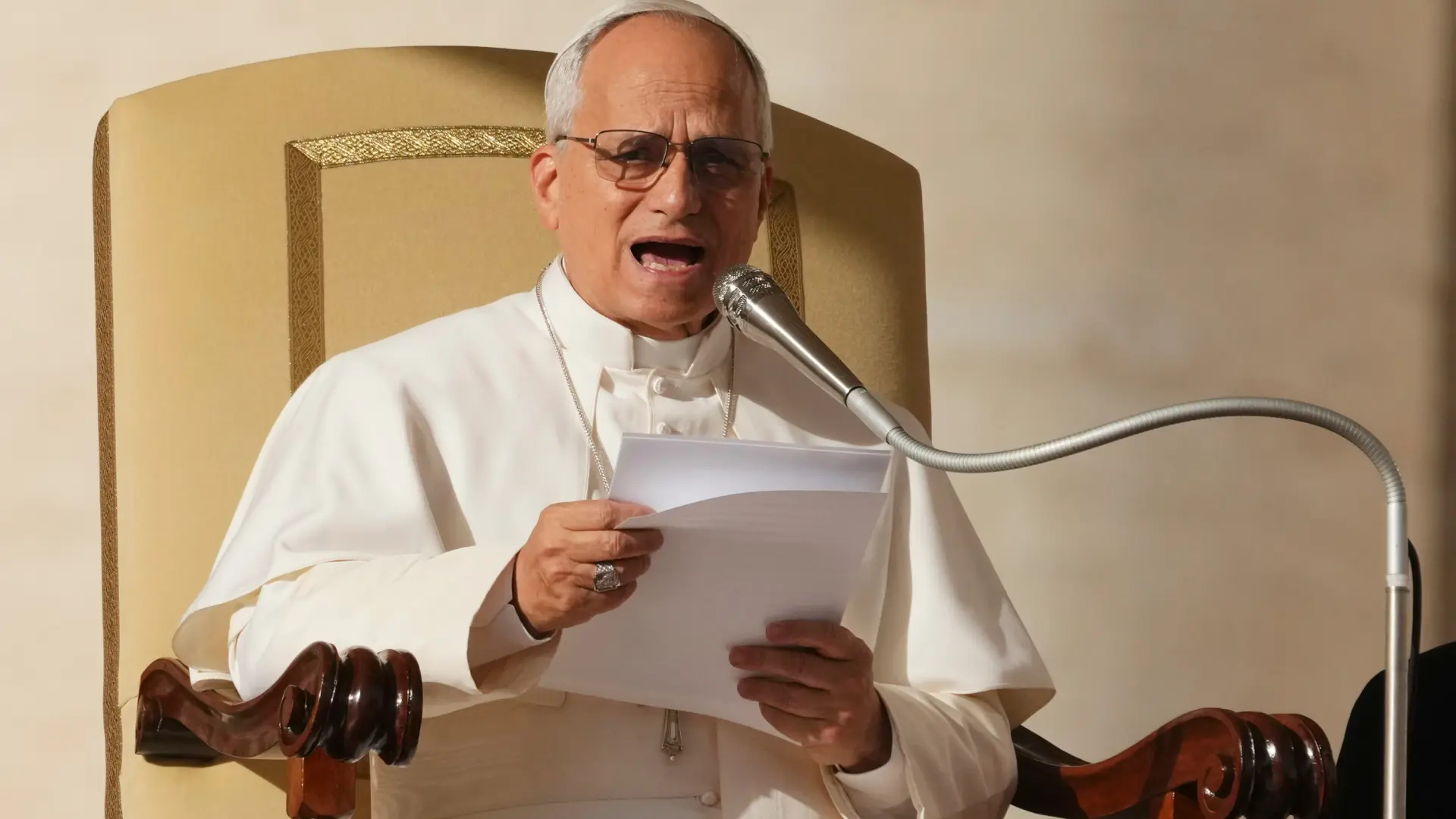 El Papa critica el incremento en gasto militar y propone «el camino desarmante de la diplomacia» para lograr la paz