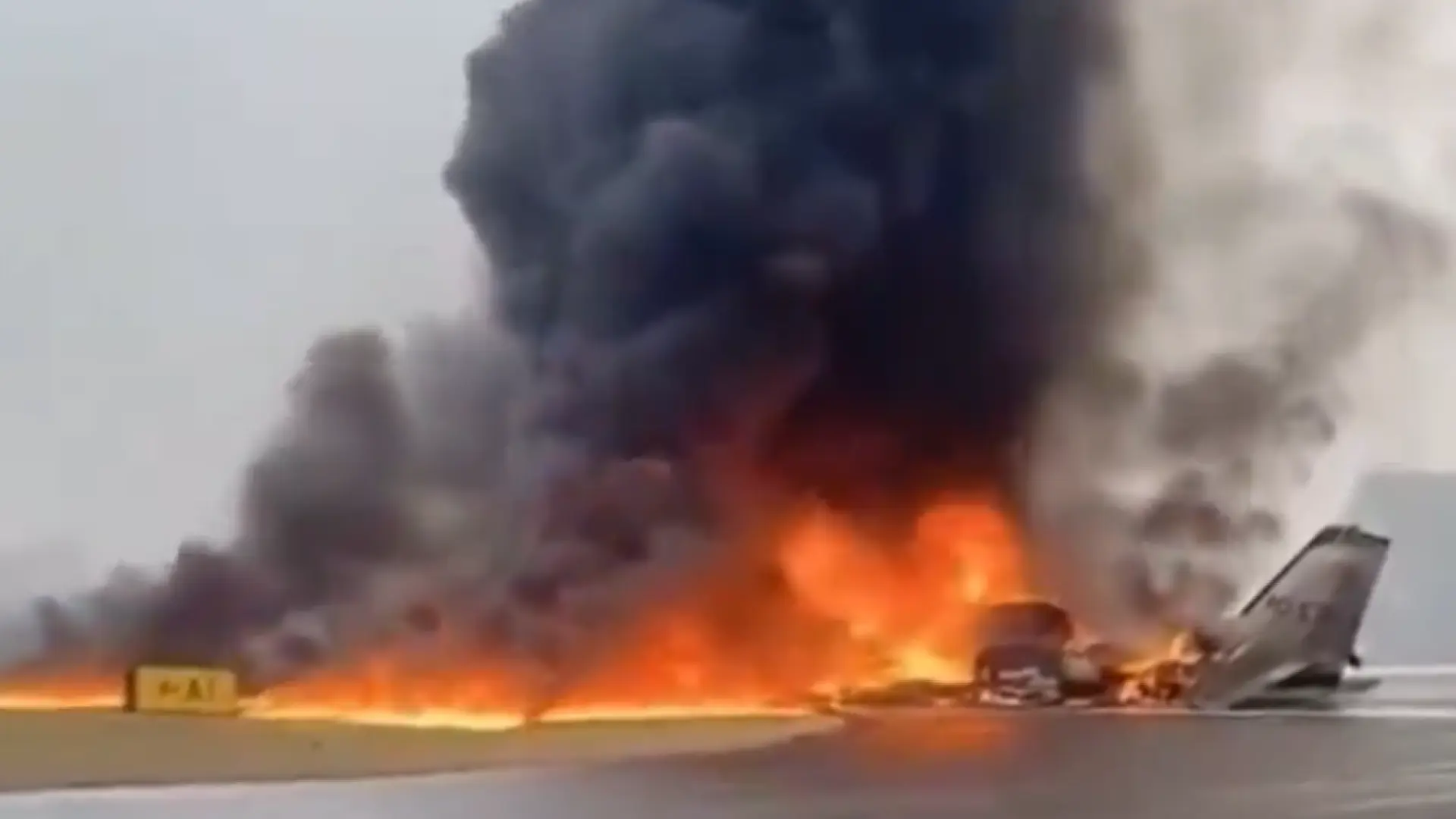 Accidente aéreo en EEUU: una avioneta se estrella al aterrizar en un aeropuerto de Carolina del Norte