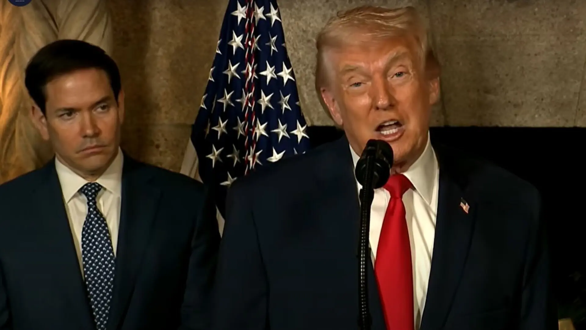 Trump aprieta a Maduro: «Si se hace el duro, será la última vez que lo pueda hacer»