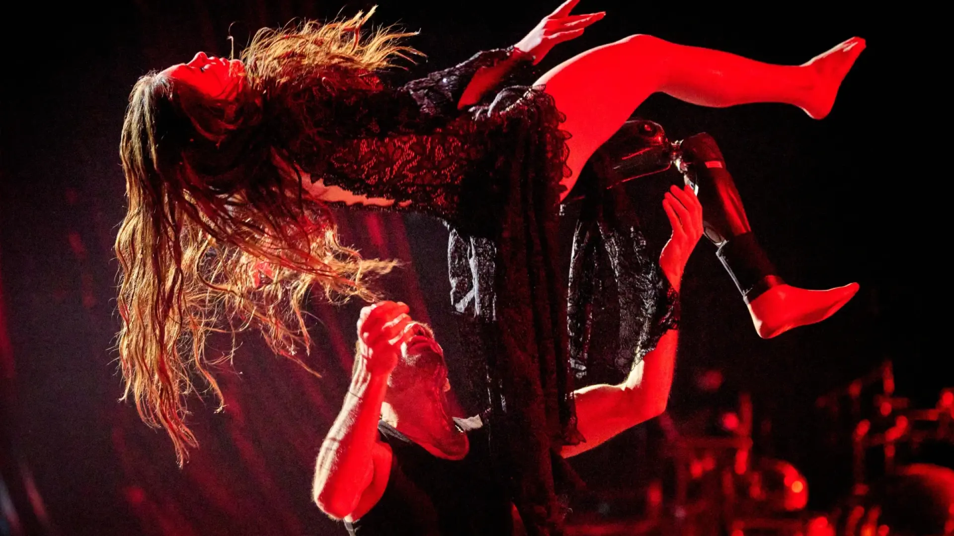 'Bailando con las estrellas', el programa que ganó Zelenski, vuelve a la televisión de Ucrania para ayudar a víctimas de la guerra