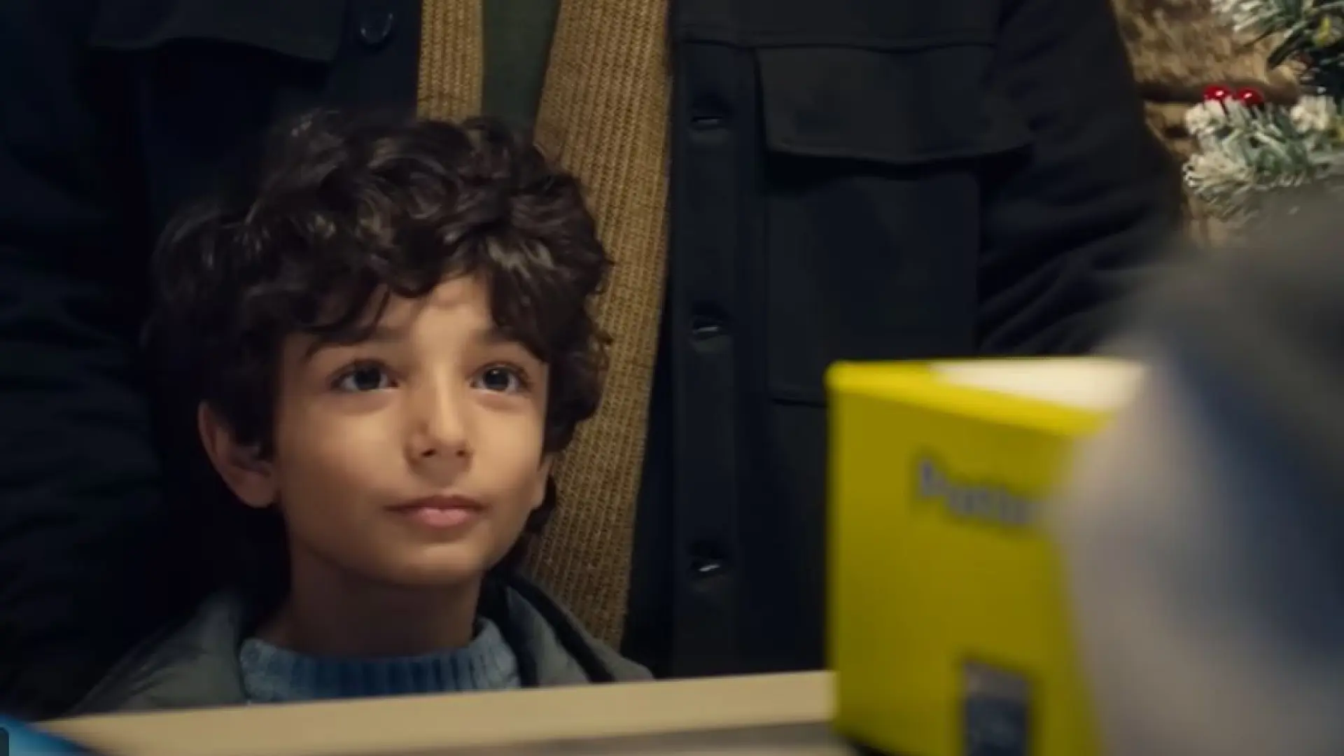 El emocionante spot navideño de la compañía italiana de correos que se ha hecho viral: «Un paquete para el Cielo, calle de la Nube»