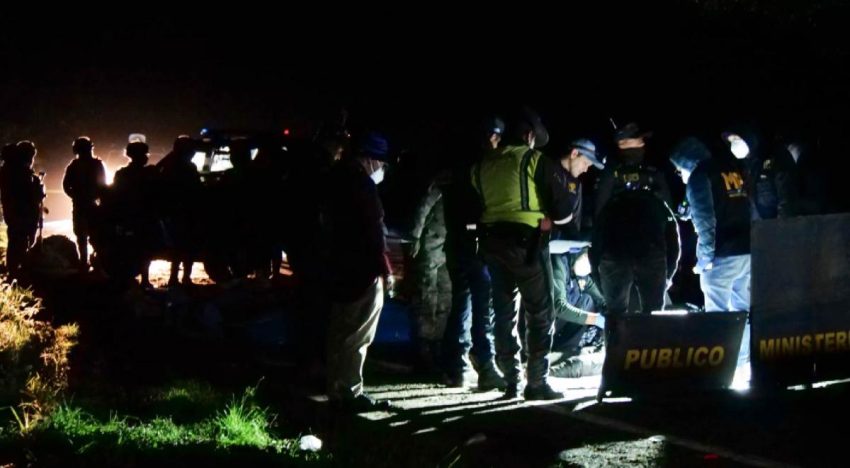 Autobús cae a barranco en Guatemala; al menos 15 muertos