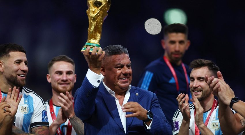 En medio del escándalo de la AFA, Chiqui Tapia sacó pecho desde Qatar: «Acá ganamos la tercera, vamos por la cuarta»