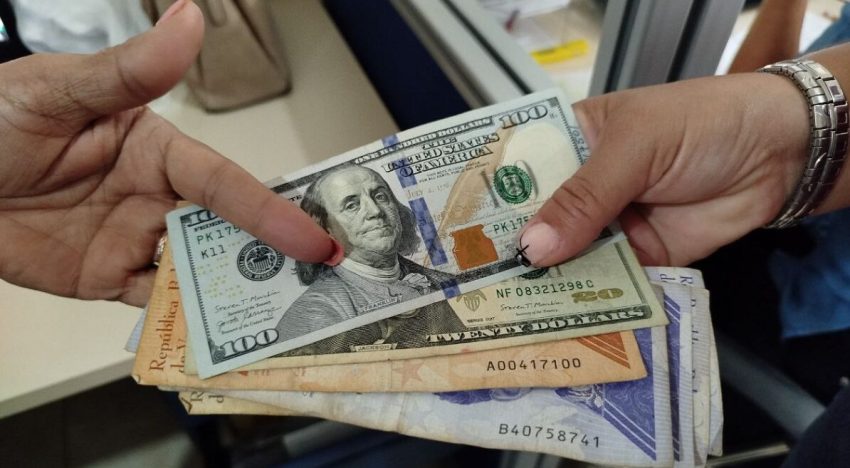 No hay techo que lo frene: Dólar BCV arrancó la última semana de 2025 con fuerte alza