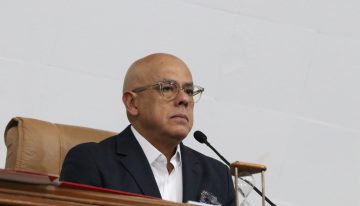 Jorge Rodríguez sobre bloqueo naval de EEUU: No queremos una guerra por petróleo, pero vamos a luchar