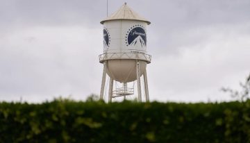 Paramount acusó a Warner Bros Discovery de beneficiar a Netflix en el proceso de compra