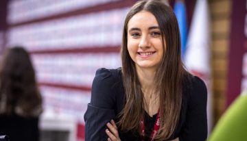 Candela Francisco deslumbra en el top ten del Mundial de ajedrez blitz y Faustino Oro pelea contra leyendas y súper grandes maestros