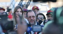 Yván Gil «se hizo el loco» cuando le preguntaron por la llamada entre Donald Trump y Nicolás Maduro