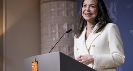 La ganadora del Premio Nobel de la Paz, María Corina Machado sufrió una fractura vertebral durante su huida a Oslo