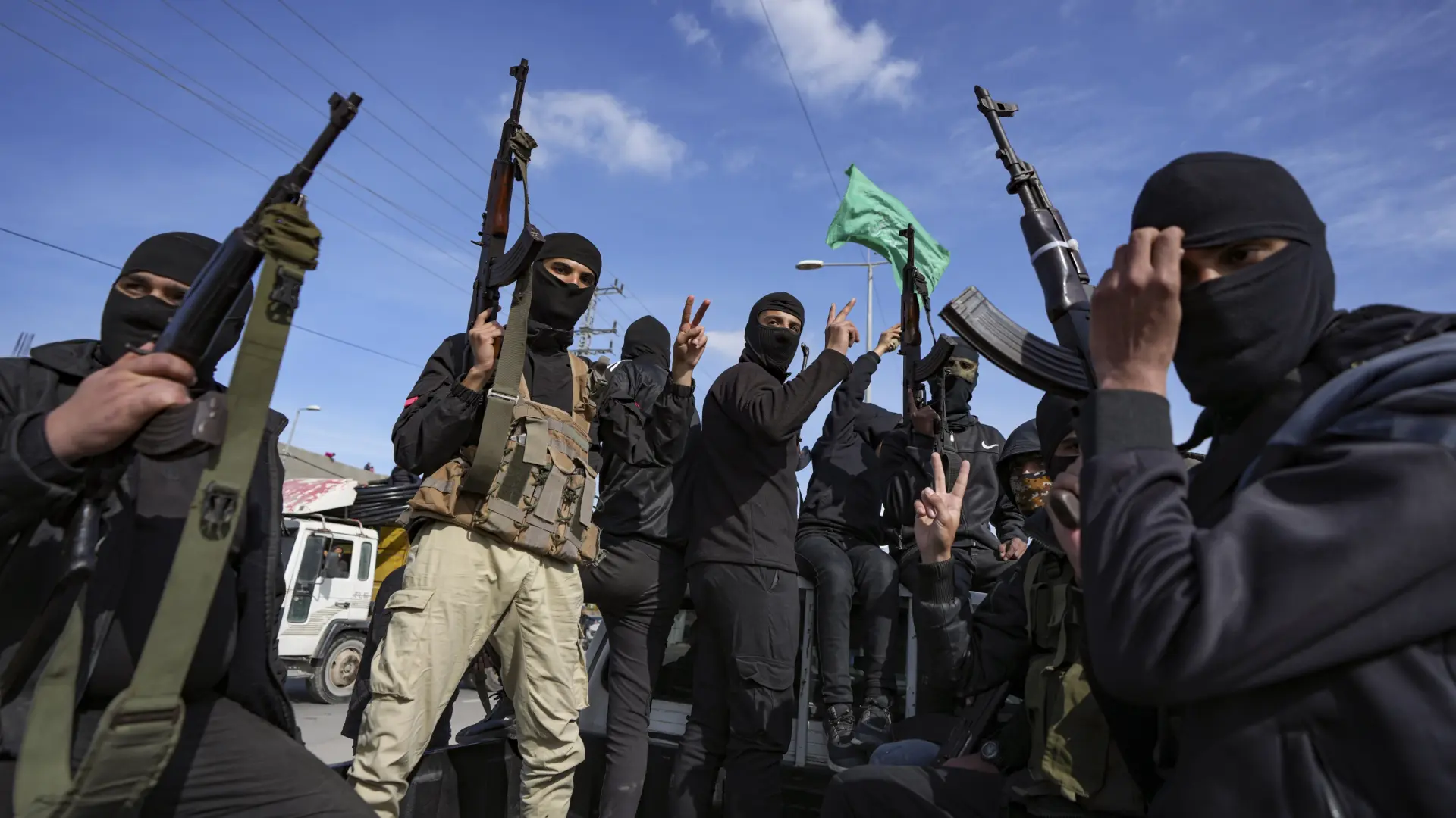 Israel no adoptará la segunda fase del alto el fuego en Gaza hasta que Hamás se desarme