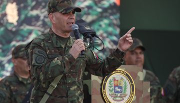 Padrino López dijo que preservarán «a toda costa» la integridad territorial del país tras anuncio de Trump