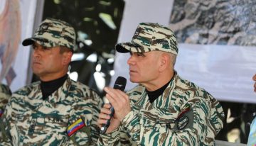 Padrino López amenazó a EEUU y dijo que la Fanb está lista para responder