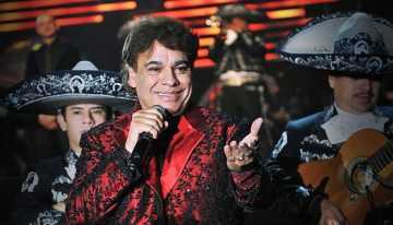 Fotos, audios y teorías conspirativas: cómo nació el mito de que Juan Gabriel sigue con vida en París
