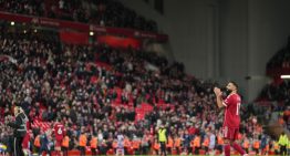 Liverpool apagó el incendio en la Premier League: volvió Salah y le ganó al Brighton con doblete de Ekitike