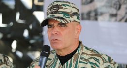 Padrino López malandreó a EEUU y dijo que el chavismo está «alzado» ante cerco militar en el Caribe