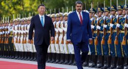 El régimen de Maduro se abraza a China y Rusia ante el cerco de Trump a los buques petroleros