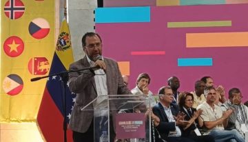 Chavismo prepara «ofensiva» para responder al cerco militar de EEUU