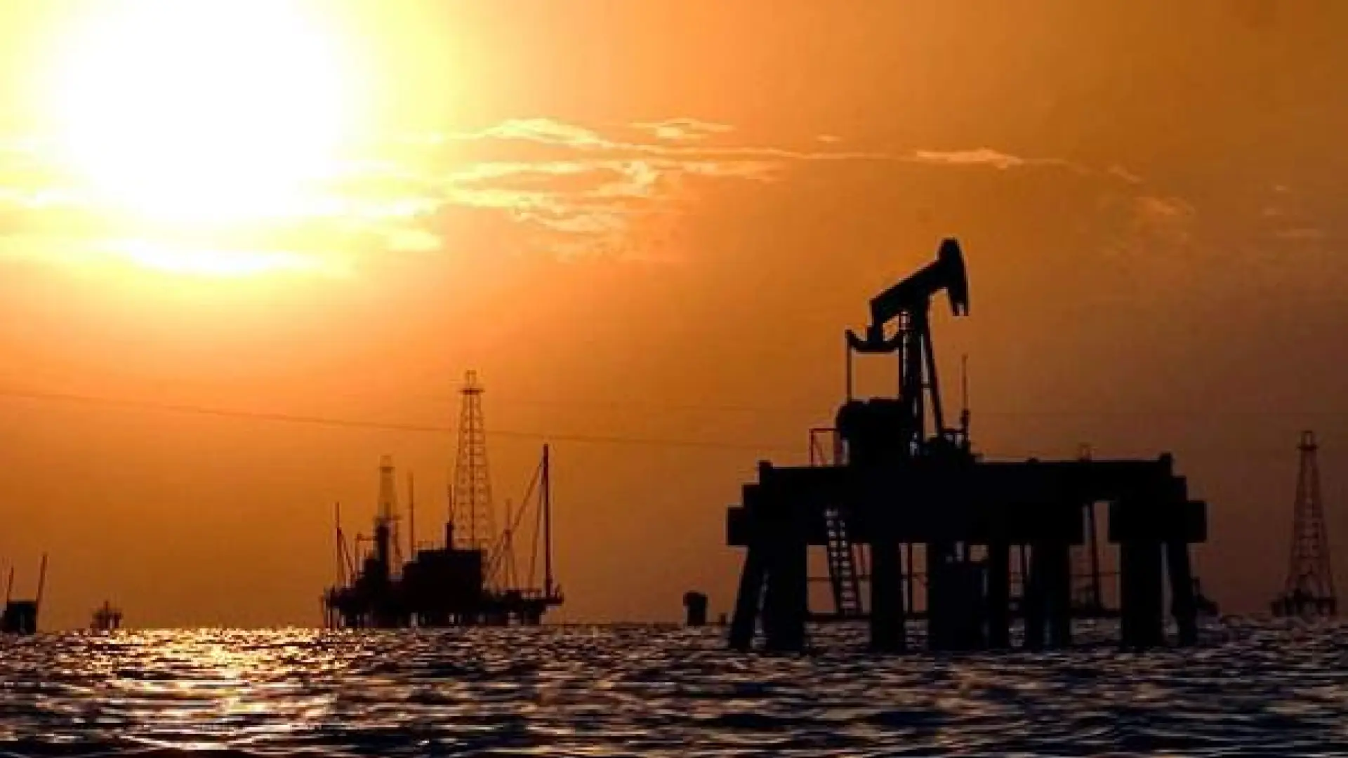 El dinero que podría ganar Estados Unidos con los barriles de petróleo provenientes de Venezuela