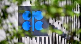 El crudo baja tras la intervención de EEUU en Venezuela y la reunión de la Opep+