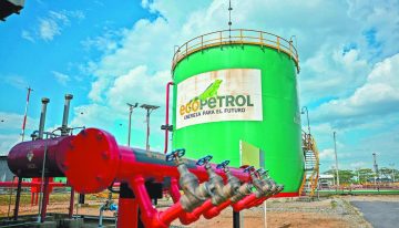 Guerra arancelaria: Ecuador impondrá nuevas tarifas al transporte de petróleo colombiano