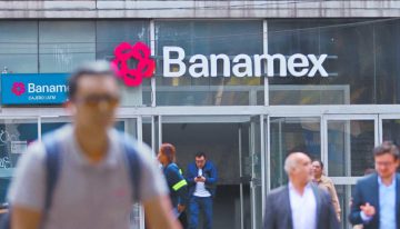 Citi estudia vender más participación de Banamex antes de una OPI
