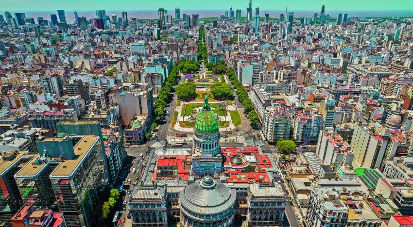 Argentina registra superávit fiscal por segundo año consecutivo