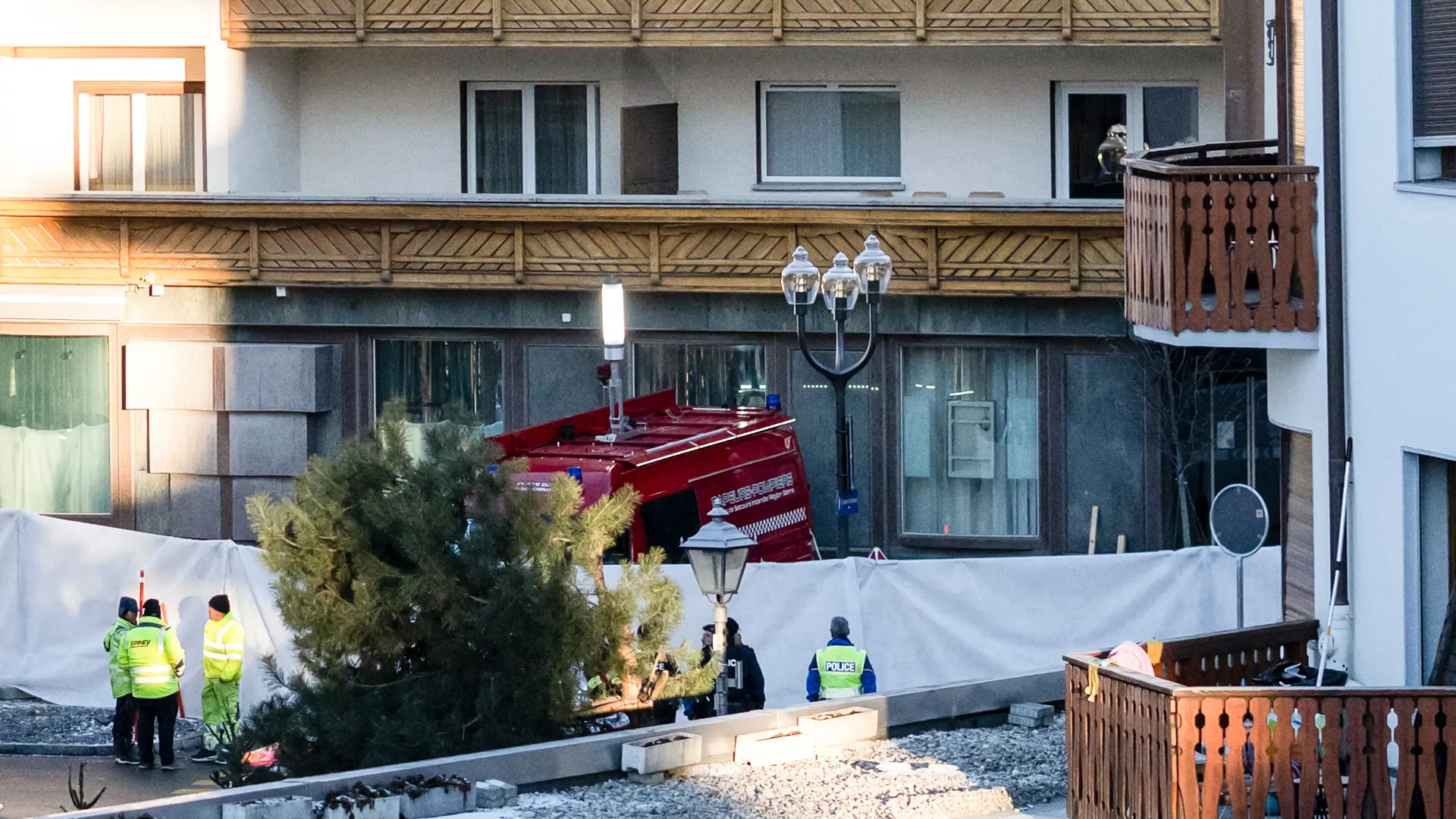 Tragedia en Suiza, en directo | Los medios locales hablan de 40 muertos en la estación de esquí de Crans Montana