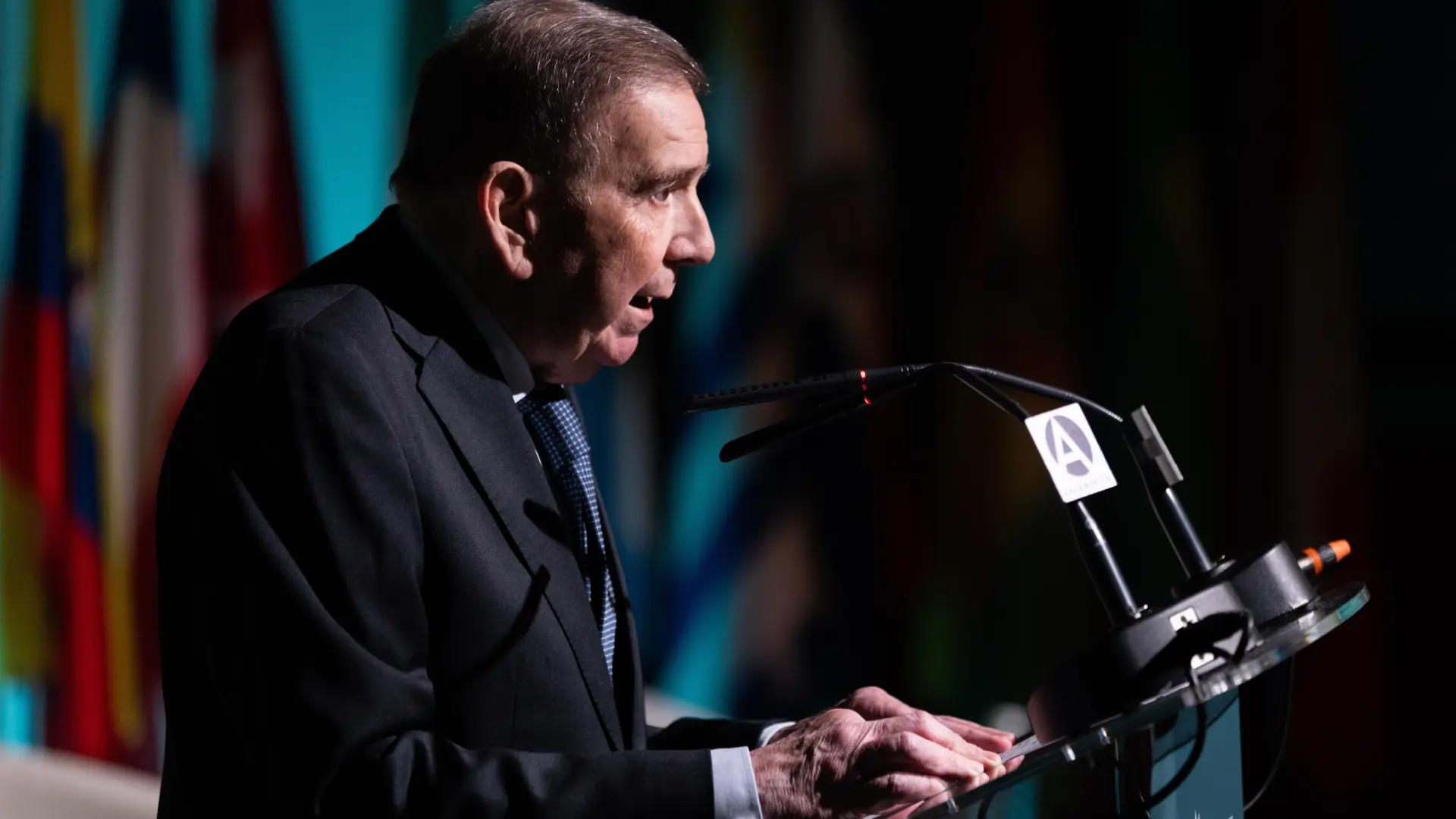 Edmundo González pide la liberación de presos políticos de Venezuela e insta al Ejército a respaldarlo como presidente electo