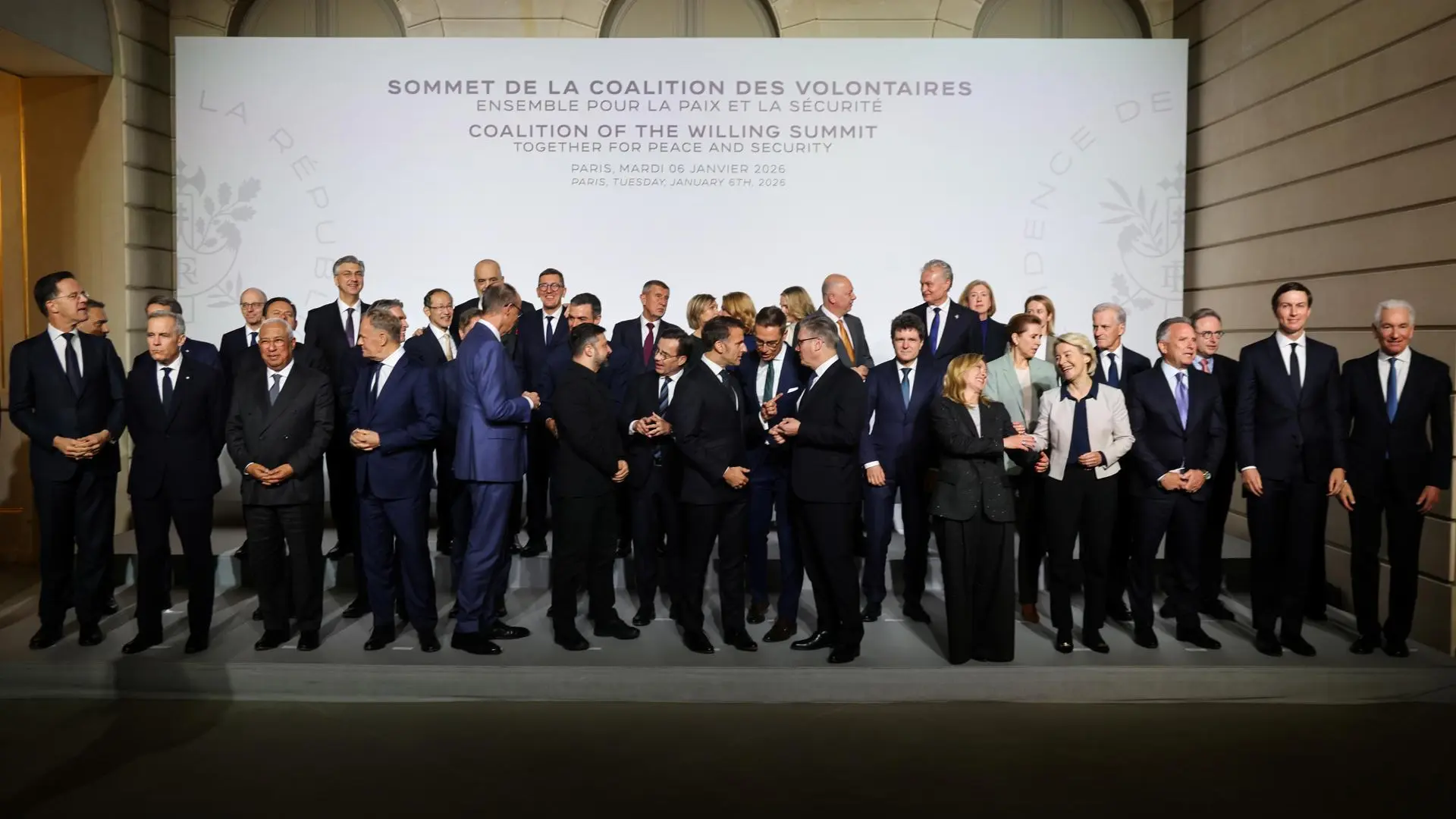 Los socios europeos de Ucrania cierran su cumbre con un boceto de la posguerra: de crear centros militares al envío de tropas