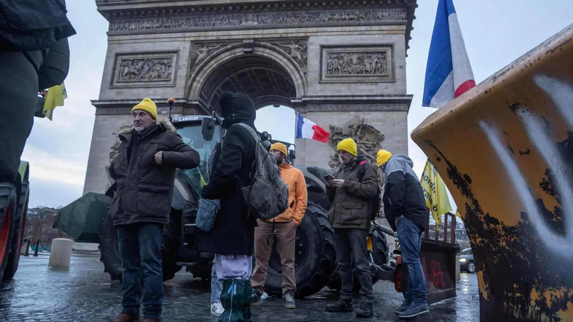 Tractoradas y cortes de carretera en toda la UE ante la cercanía de la firma del pacto con Mercosur al que Francia todavía se opone