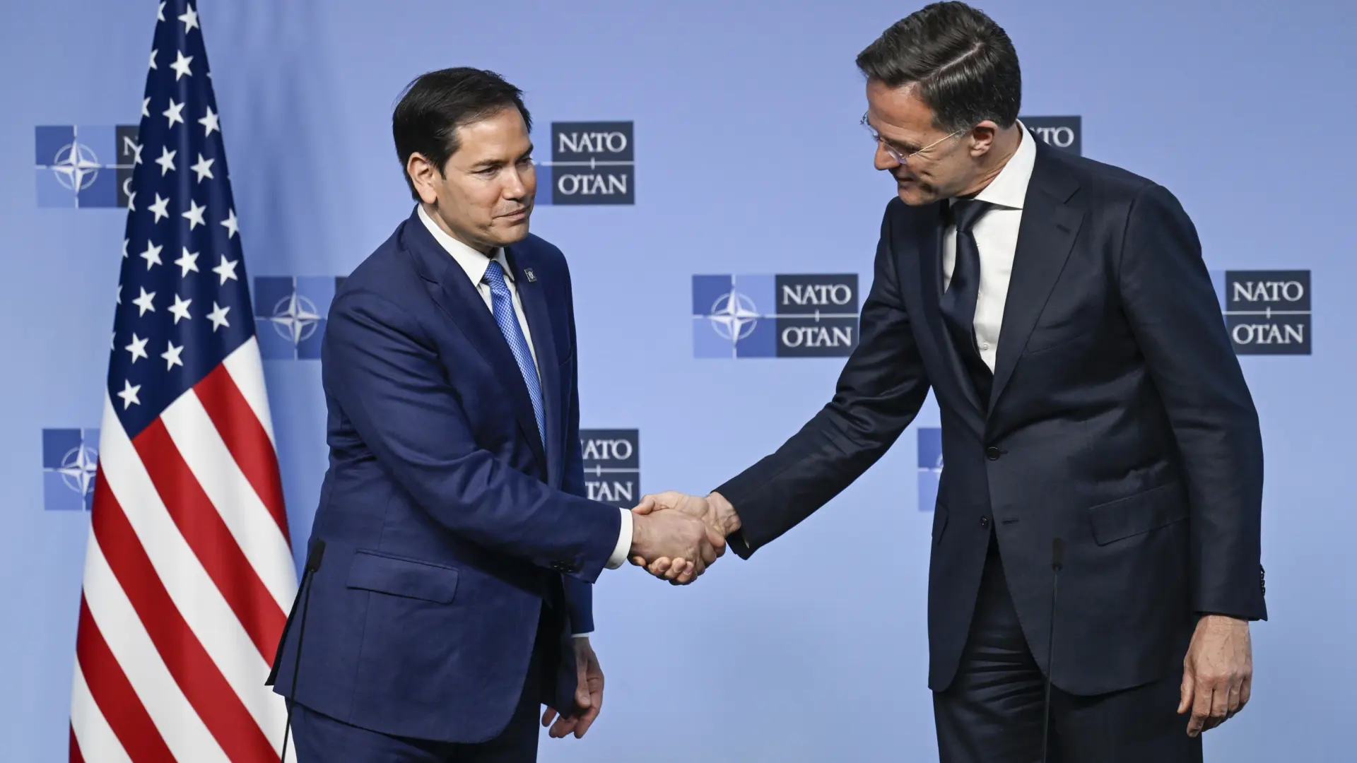 Rubio y Rutte abordan en una llamada «la importancia» de la seguridad en el Ártico