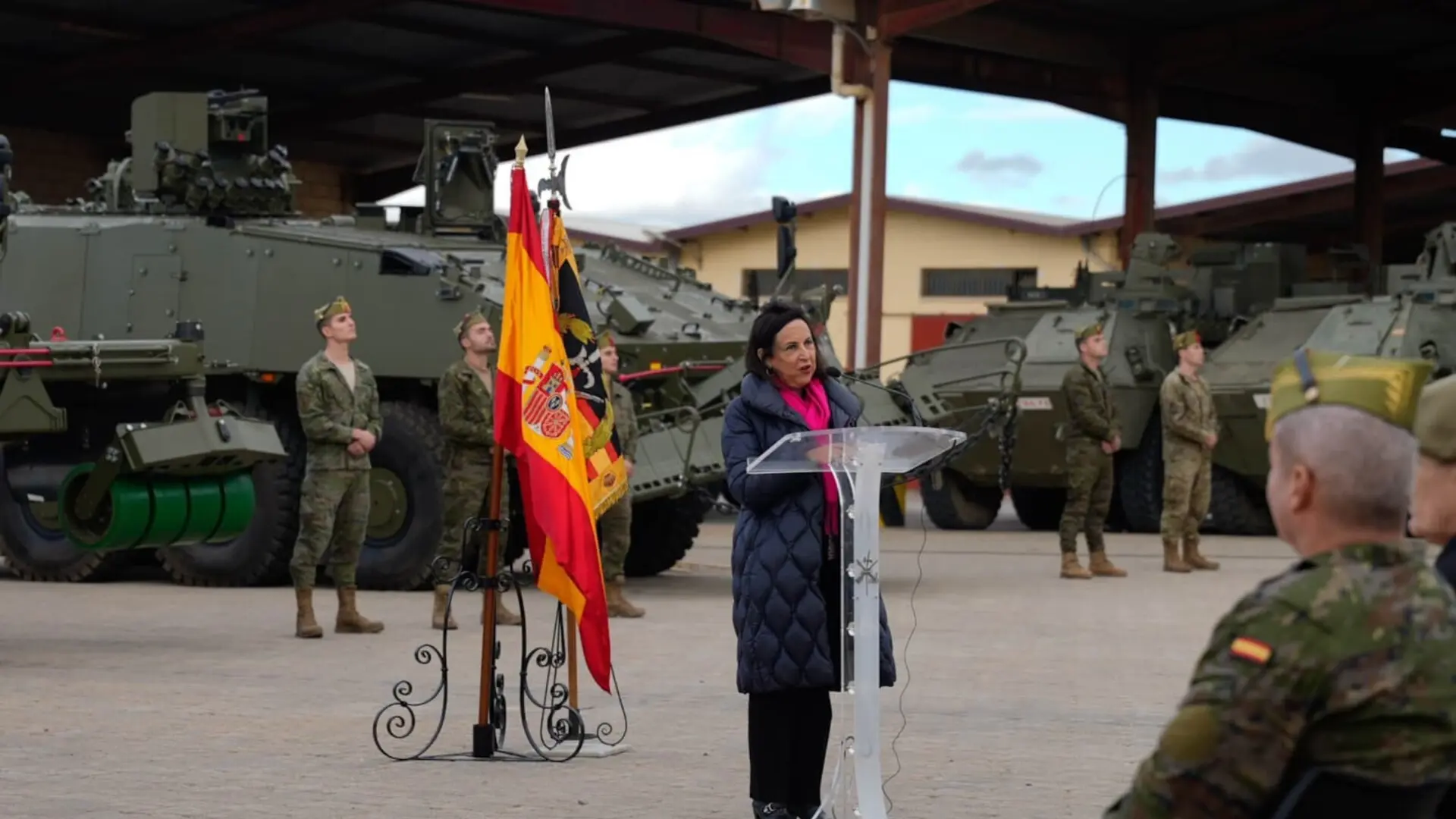 Robles resalta el «compromiso pleno» de las Fuerzas Armadas tanto en el ámbito de la OTAN como de la Unión Europea