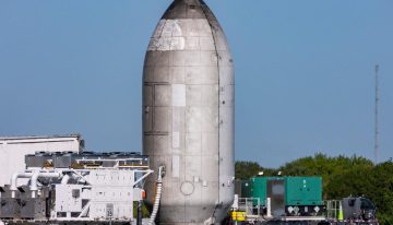 NASA traslada cohete lunar a plataforma de lanzamiento antes de la misión Artemis 2