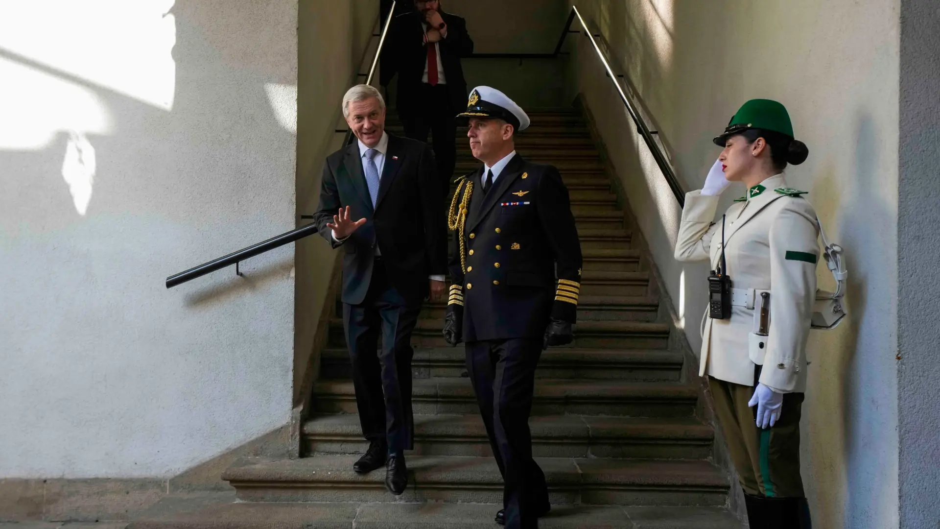 Kast anuncia su gabinete y designa a dos exabogados de Pinochet para Defensa y Justicia