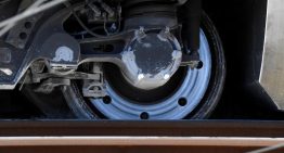 Los investigadores del descarrilamiento de trenes en España apuntan a un carril fracturado