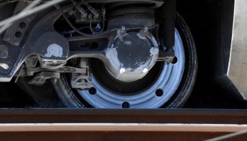 Los investigadores del descarrilamiento de trenes en España apuntan a un carril fracturado