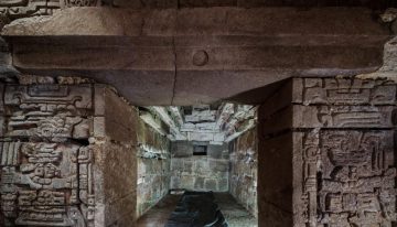 Descubren en Oaxaca una tumba zapoteca milenaria