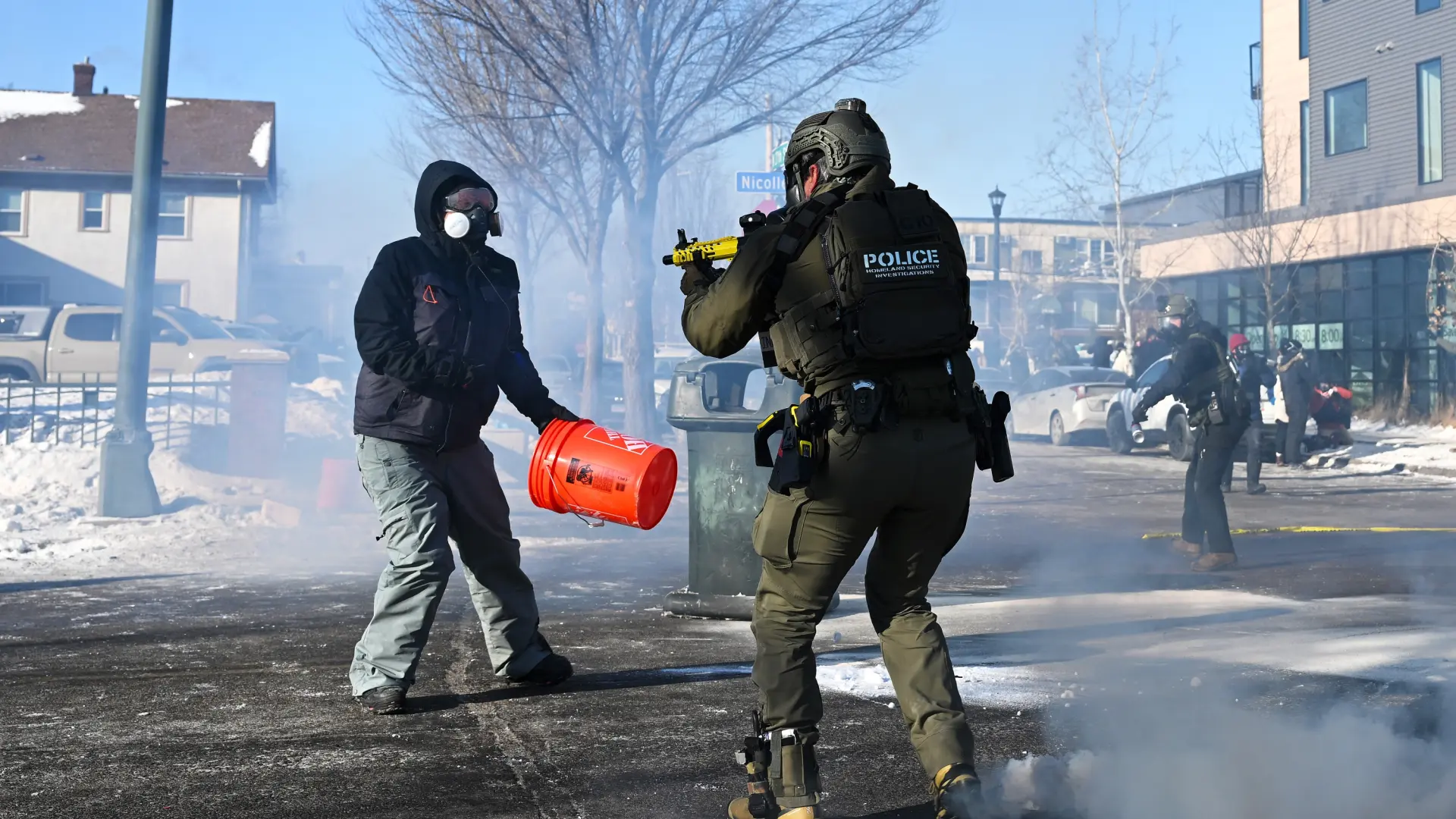 Minnesota desafía a Trump y moviliza a la Guardia Nacional tras la muerte de un hombre a manos de agentes del ICE