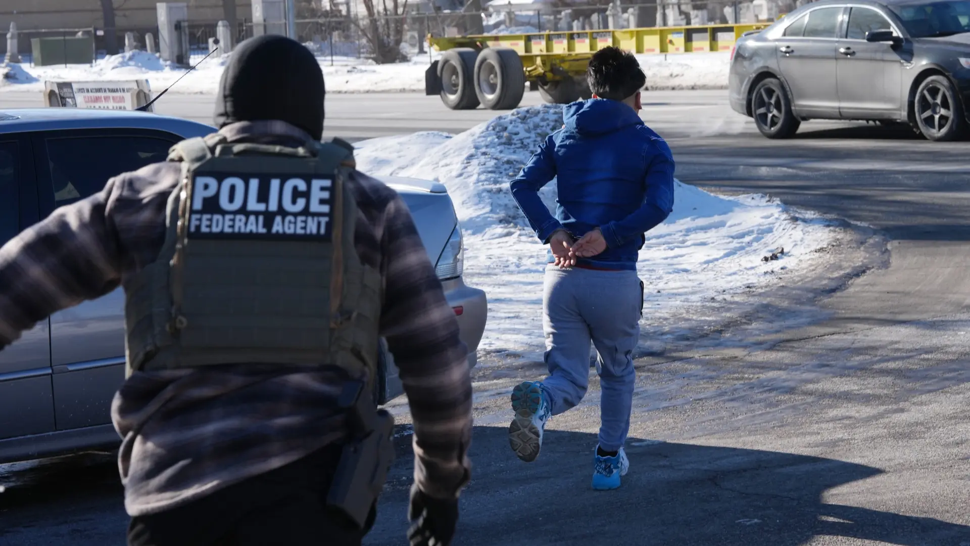 Un juez de EEUU suspende temporalmente las detenciones de refugiados en Minnesota