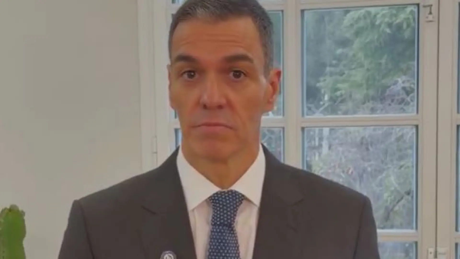 Pedro Sánchez cuestiona a quienes ven «radical» la regularización de derechos de los migrantes