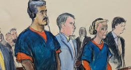 El dibujo que registra a Nicolás Maduro y Cilia Flores en la corte