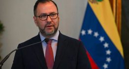 Yvan Gil dice que EEUU violó el Derecho Internacional y la Carta de la ONU al capturar a Nicolás Maduro