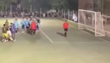 Violencia en un partido de fútbol amateur de Neuquén: el árbitro golpeó a un hombre que lo increpó